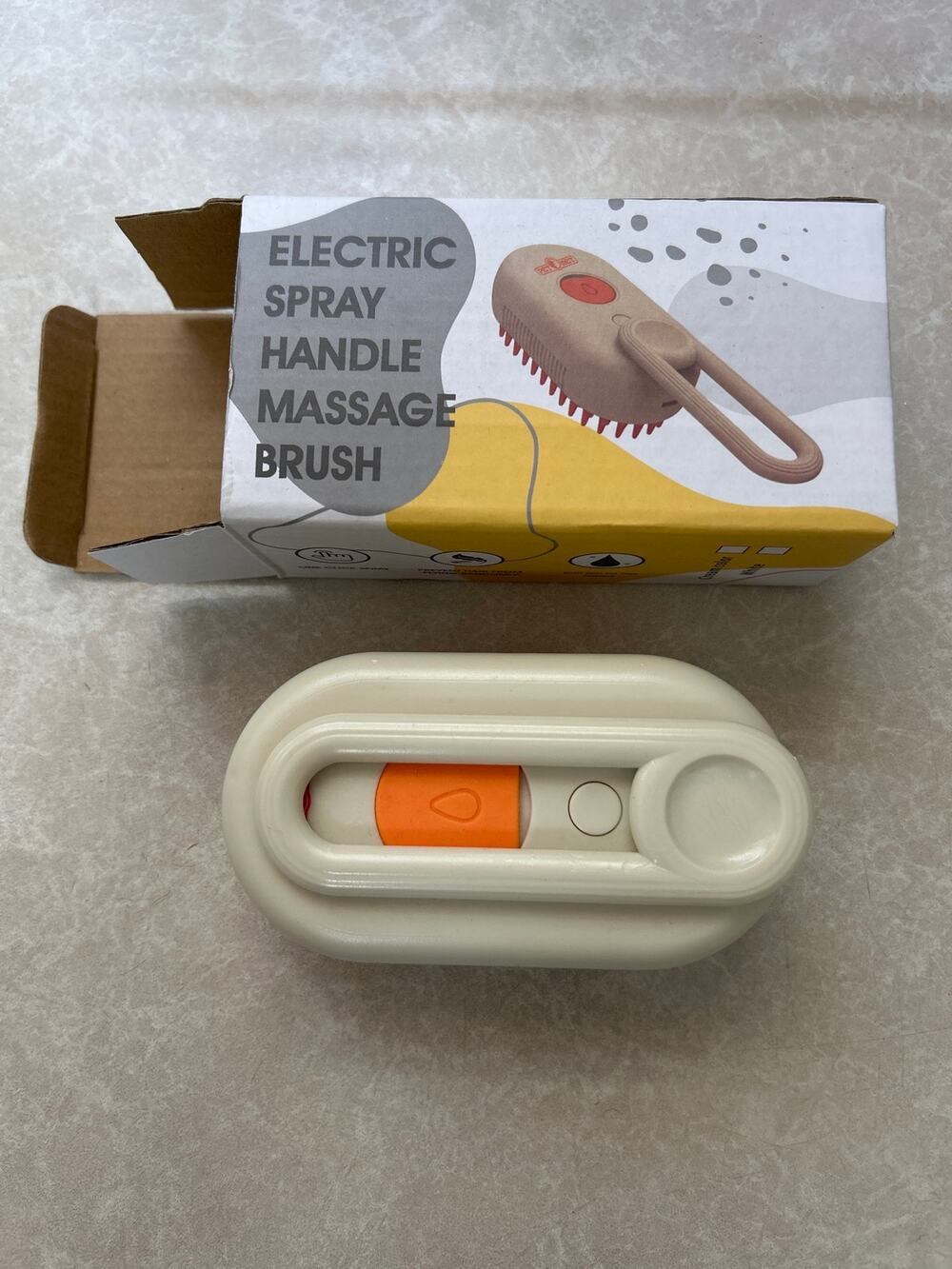 New pet Doggie🐶 electric spray handle massage brush chargeable one click spray